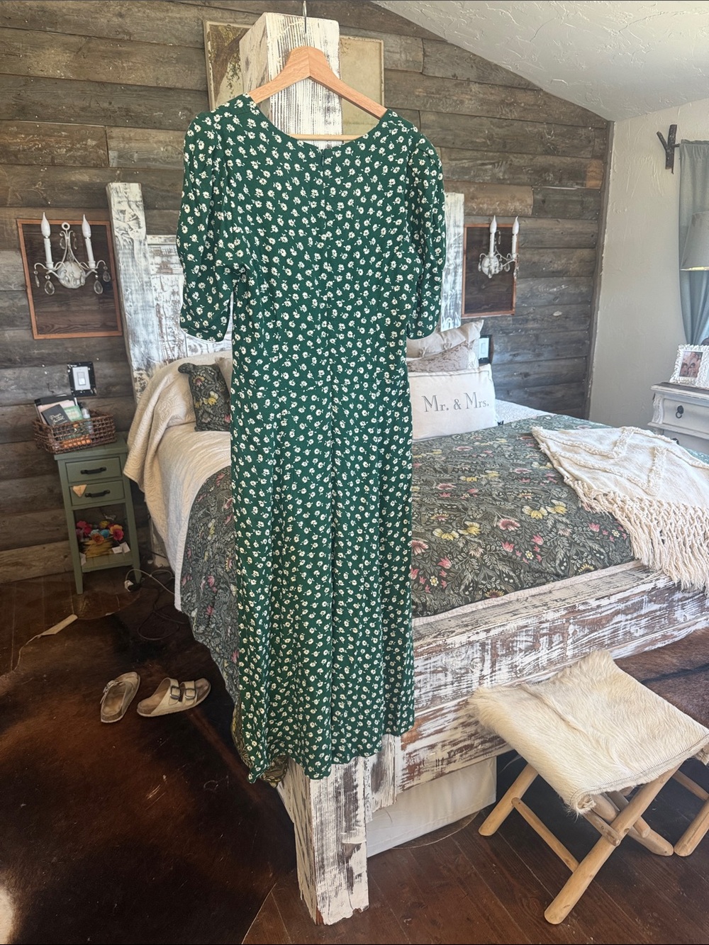 Reformation Green Floral Midi Dress with Puff Sleeves - Picture 3 of 9
